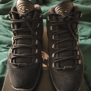 Reebok Question Lux Mid.